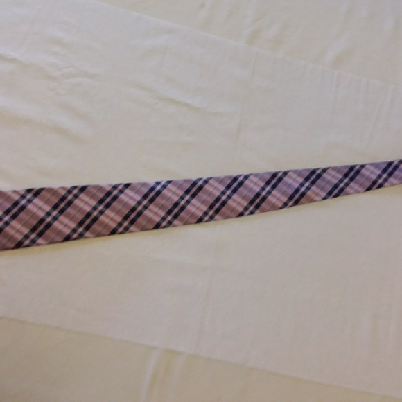 Tommy Hilfiger Men's 100% Silk Classic Tie - Picture 2 of 6